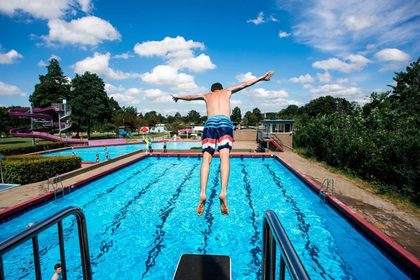 'Relax Lodge Sea' - Wellness Lodge In Zeeland - Private Sauna - Airco - Garden - Outdoor Swimming Pool - Free Wifi, Towels & Bed Linen Heinkenszand Экстерьер фото